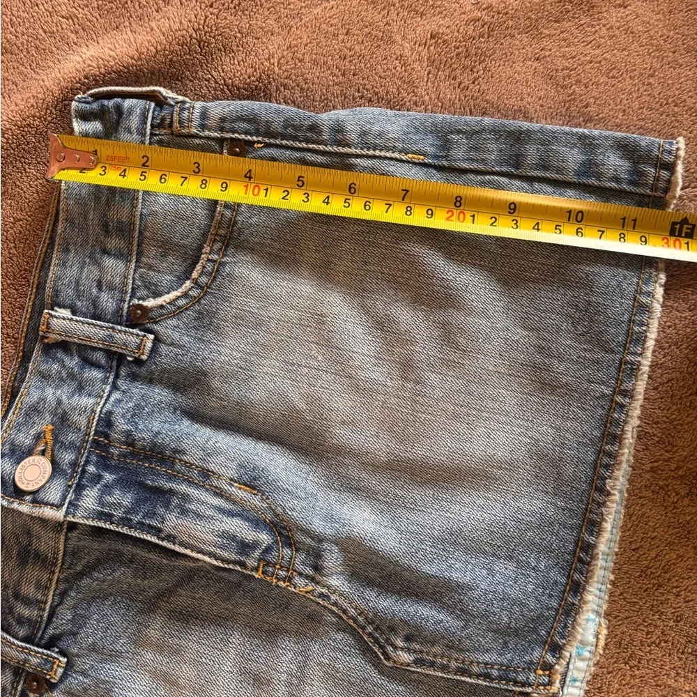 Hollister Womens Denim Mini Skirt Size 3 Medium Wash Raw Hem Y2K Low Rise Cotton